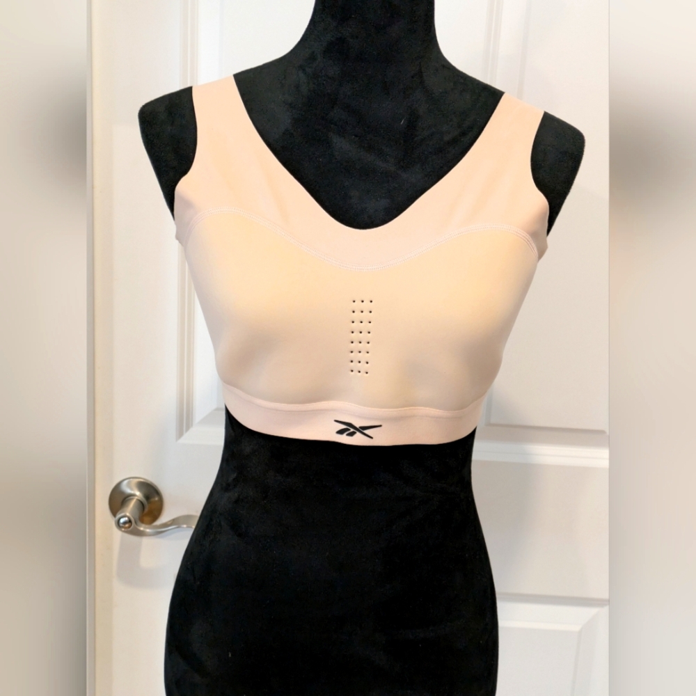 Reebok Women's Cream Sports Bra Size M/L